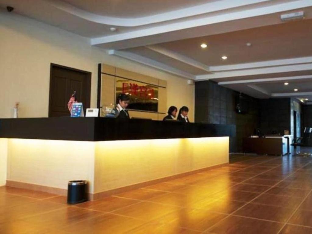 โรงแรม ฮาน พาเลซ เซมโปร์นา เซมปอร์นา ภายนอก รูปภาพ